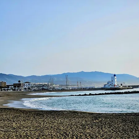 Monte Duquesa Plaza Palmeras Close To Port And *