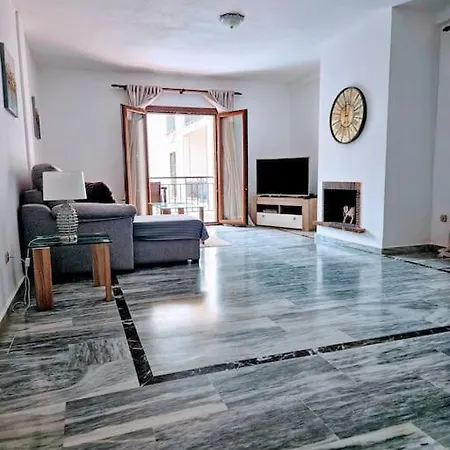 Apartment Monte Duquesa Plaza Palmeras Close To Port And *
