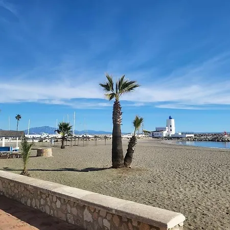 Monte Duquesa Plaza Palmeras Close To Port And Apartment Manilva