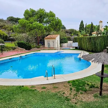 Apartment Monte Duquesa Plaza Palmeras Close To Port And Manilva